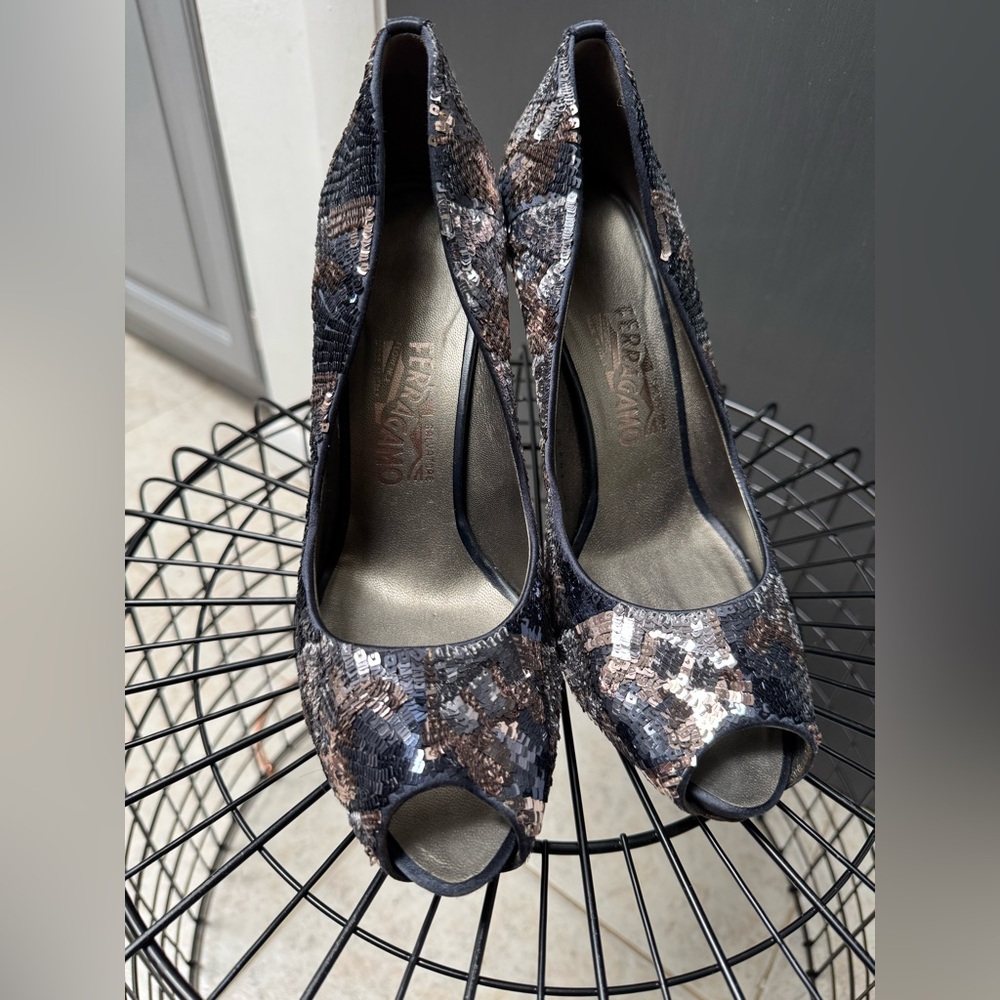 Salvatore Ferragamo Sequin Peep-Toe Heels - Navy and Metallic Size 9.5 - Picture 3 of 7